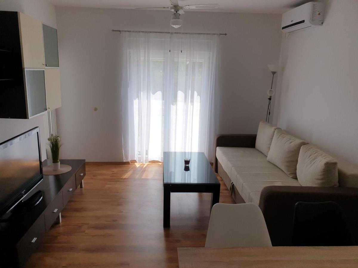 Delfin Vidalici Apartman Apartamento Kustići Exterior foto